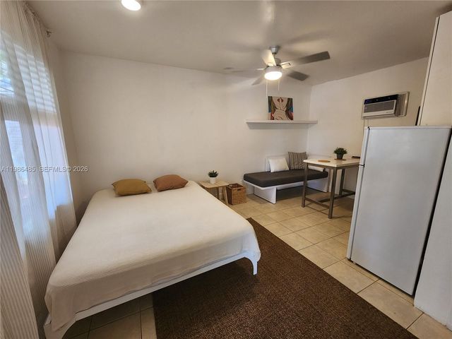 315 Walnut St 2, Hollywood, FL 33019
