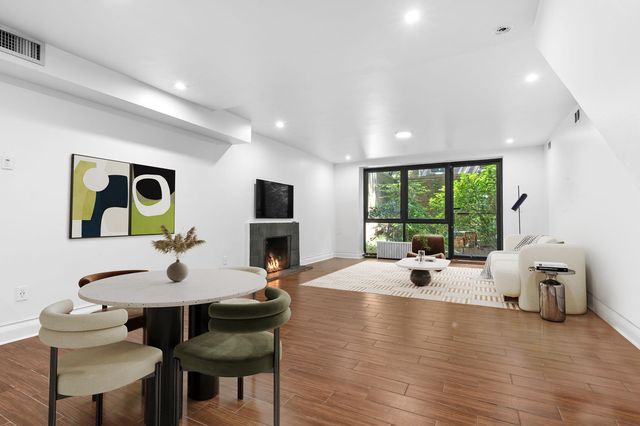 33 W 9th Street, New York City, NY 10011