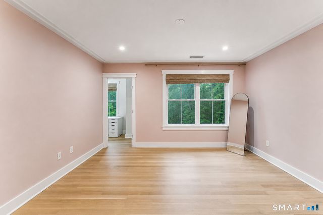 105 Sleepy Hollow Road, Ridgefield, CT 06877