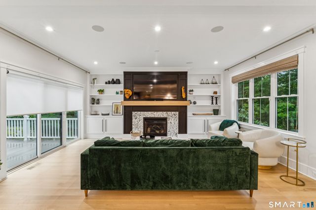 105 Sleepy Hollow Road, Ridgefield, CT 06877
