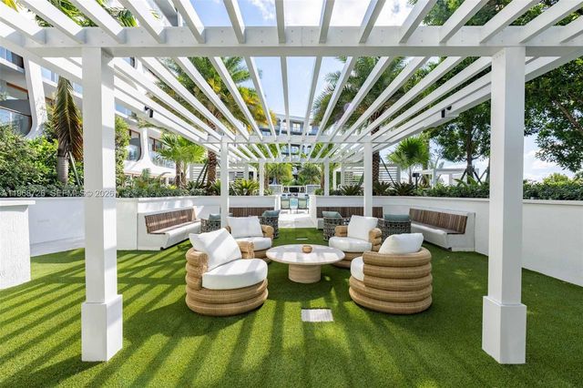 3900 Alton Road 812, Miami Beach, FL 33140