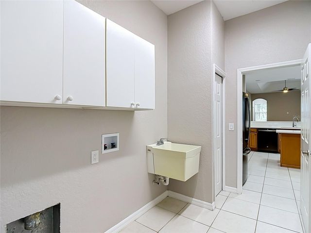 10221 GARDEN ALCOVE DRIVE, Tampa, FL 33647