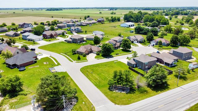 2014 Gosling Court, Franklin, IN 46131