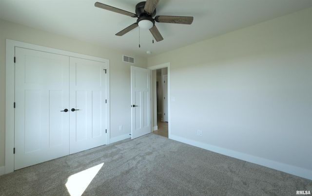 404 Crossroads Avenue, Camanche, IA 52730