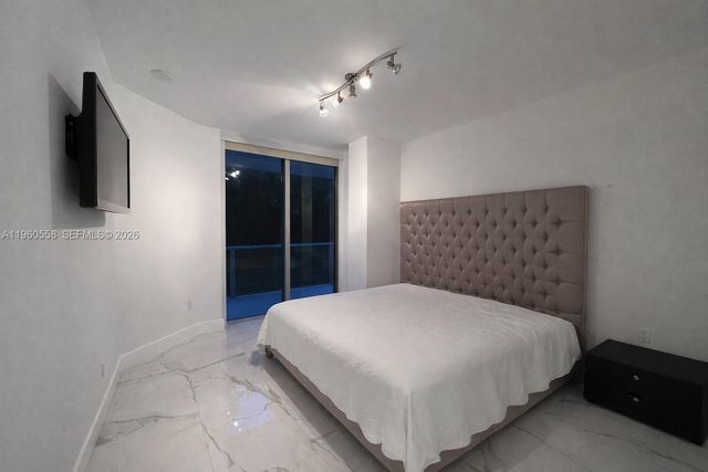 17301 Biscayne Blvd 206, North Miami Beach, FL 33160