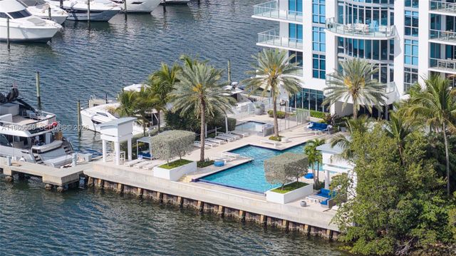17301 Biscayne Blvd 206, North Miami Beach, FL 33160