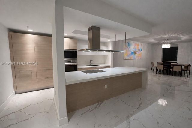 17301 Biscayne Blvd 206, North Miami Beach, FL 33160