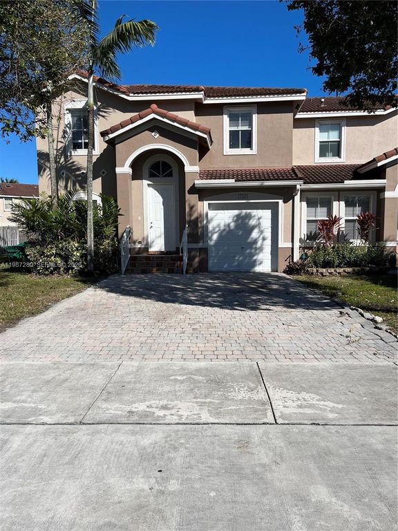 27501 SW 138th Ave, Homestead, FL 33032