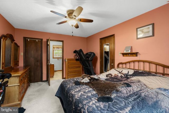 1195 SEGLOCK RD, Lititz, PA 17543