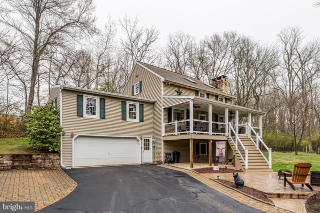 1195 SEGLOCK RD, Lititz, PA 17543