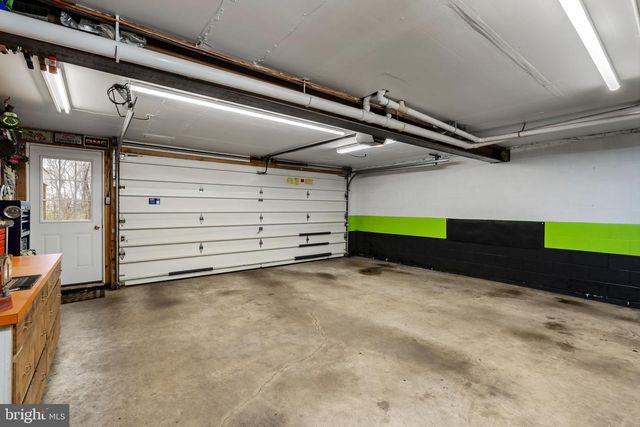 1195 SEGLOCK RD, Lititz, PA 17543