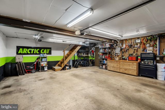 1195 SEGLOCK RD, Lititz, PA 17543