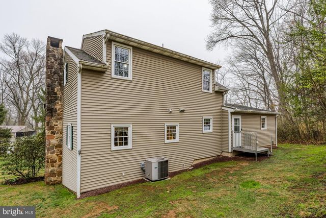 1195 SEGLOCK RD, Lititz, PA 17543