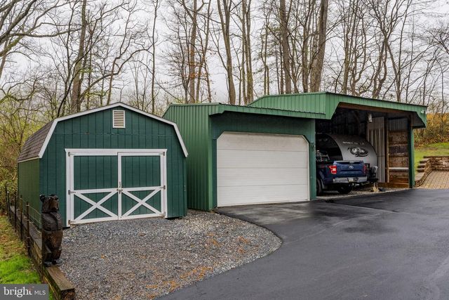 1195 SEGLOCK RD, Lititz, PA 17543