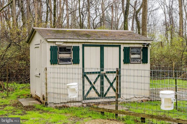 1195 SEGLOCK RD, Lititz, PA 17543