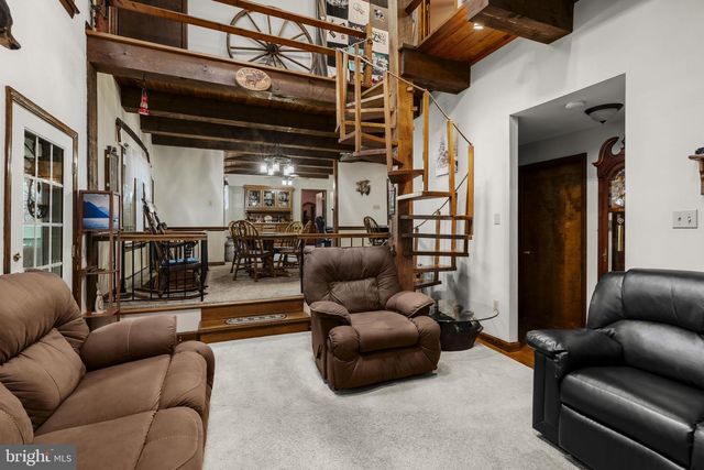 1195 SEGLOCK RD, Lititz, PA 17543