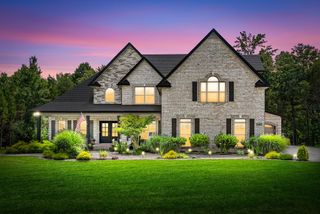 1220 Reda Dr, Clarksville, TN 37042