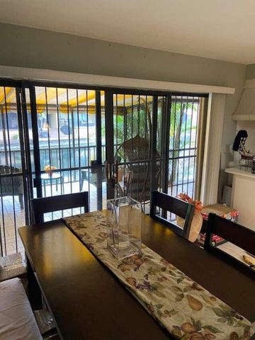 16023 Kingsmoor Way, Miami Lakes, FL 33014