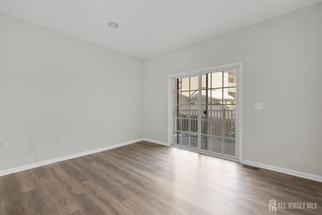 102 forest Drive, Piscataway, NJ 08854