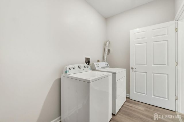 102 forest Drive, Piscataway, NJ 08854