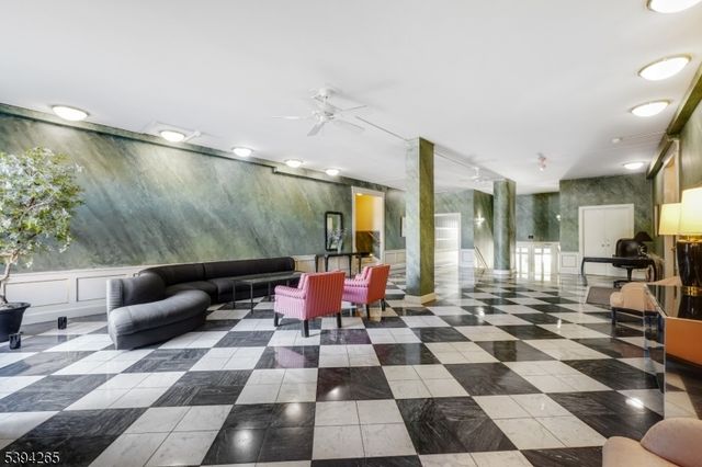 5 Roosevelt Pl 1F, Montclair Twp., NJ 07042