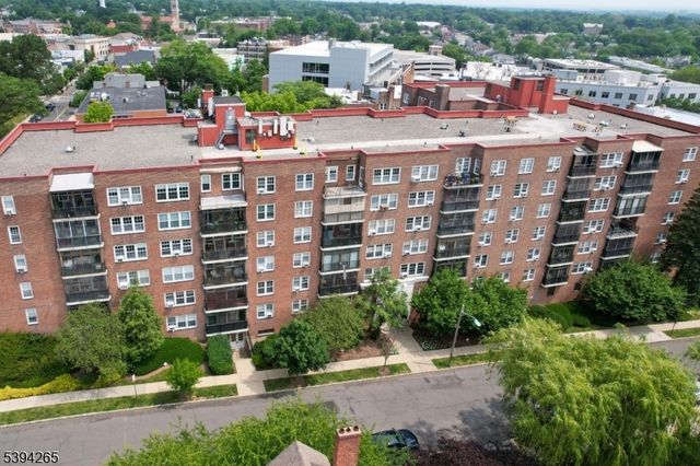 5 Roosevelt Pl 1F, Montclair Twp., NJ 07042