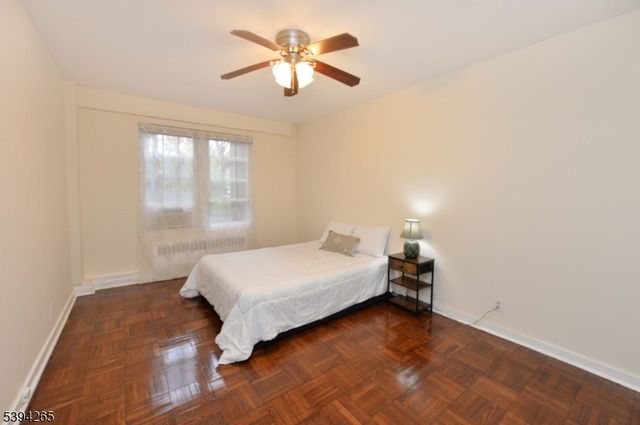 5 Roosevelt Pl 1F, Montclair Twp., NJ 07042