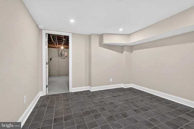 3802 10TH, Baltimore, MD 21225