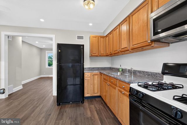 3802 10TH, Baltimore, MD 21225