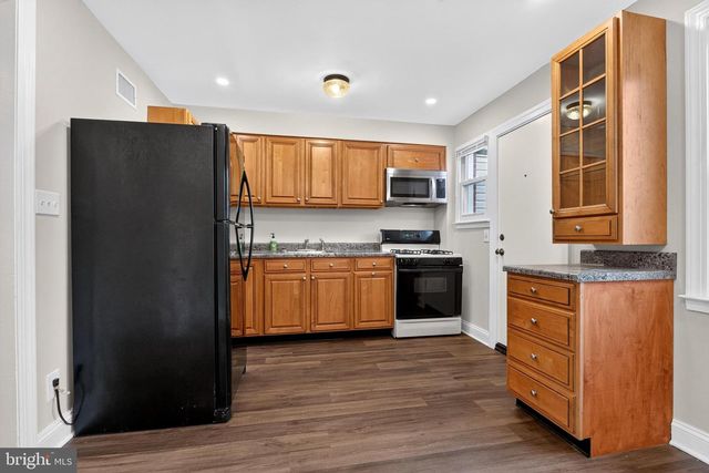 3802 10TH, Baltimore, MD 21225