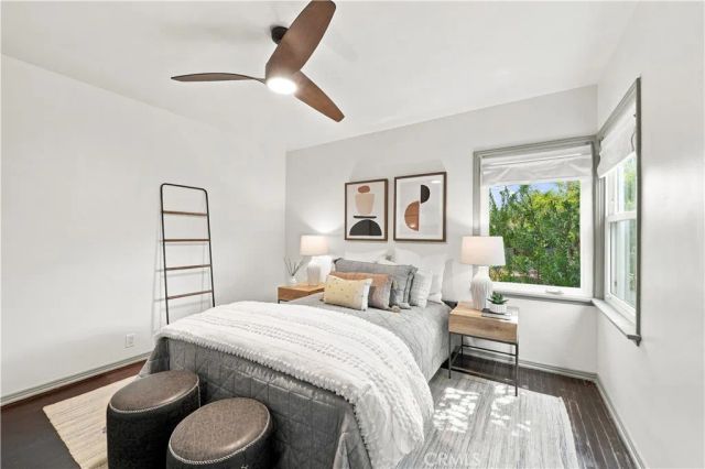 528 W Burnett, Long Beach, CA 90806