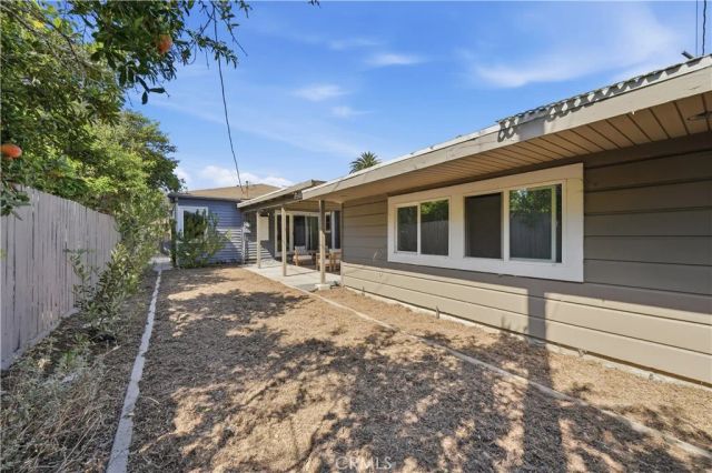528 W Burnett, Long Beach, CA 90806