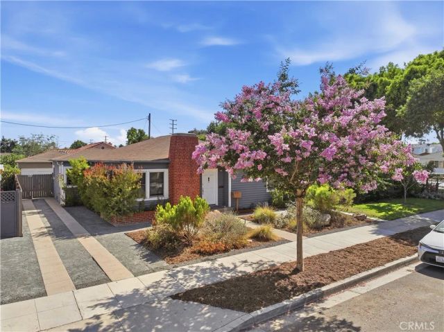 528 W Burnett, Long Beach, CA 90806
