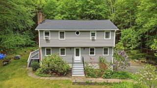 7 Hampshire Drive, Derry, NH 03038
