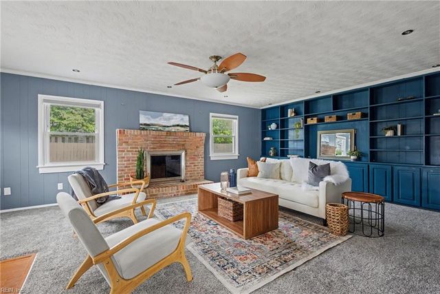 2430 Tullibee DR, Norfolk, VA 23518