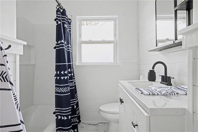 2430 Tullibee DR, Norfolk, VA 23518