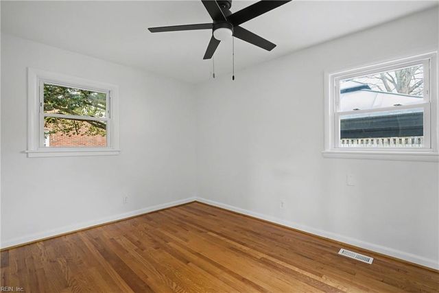 2430 Tullibee DR, Norfolk, VA 23518