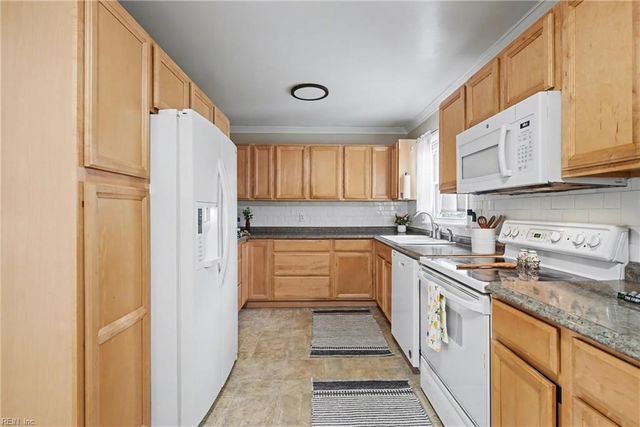 2430 Tullibee DR, Norfolk, VA 23518