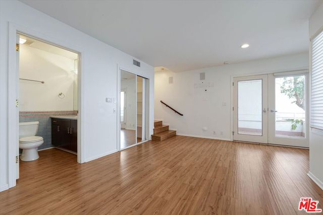 7805 Veragua Drive, Playa Del Rey, CA 90293