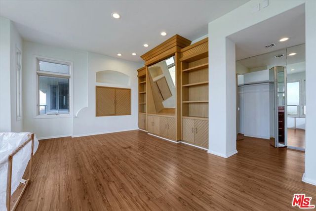 7805 Veragua Drive, Playa Del Rey, CA 90293