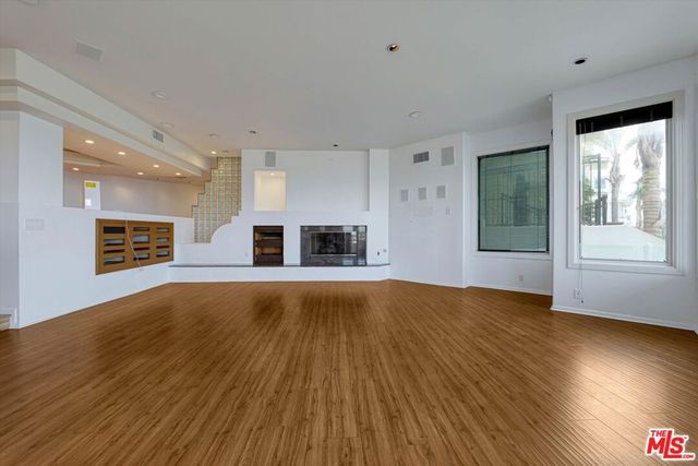 7805 Veragua Drive, Playa Del Rey, CA 90293