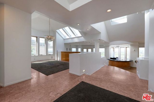 7805 Veragua Drive, Playa Del Rey, CA 90293