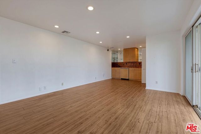 7805 Veragua Drive, Playa Del Rey, CA 90293