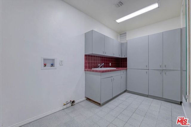 7805 Veragua Drive, Playa Del Rey, CA 90293