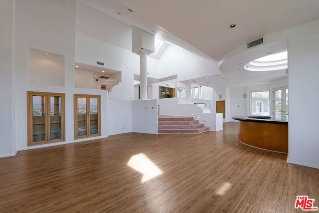 7805 Veragua Drive, Playa Del Rey, CA 90293