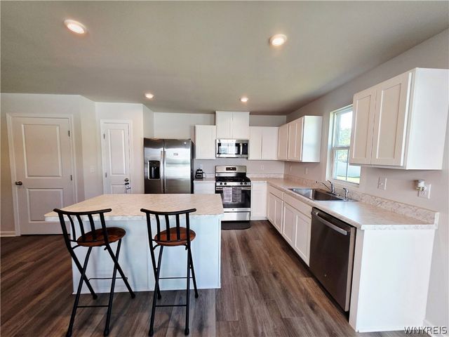 134 South Drive, West Seneca, NY 14218