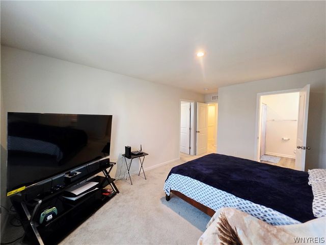 134 South Drive, West Seneca, NY 14218