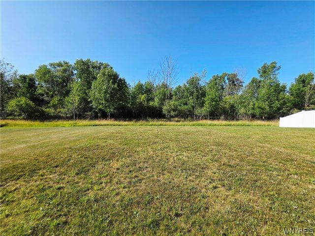 134 South Drive, West Seneca, NY 14218