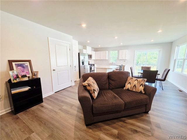134 South Drive, West Seneca, NY 14218