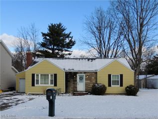 1203 Meadowbrook Boulevard, Stow, OH 44224